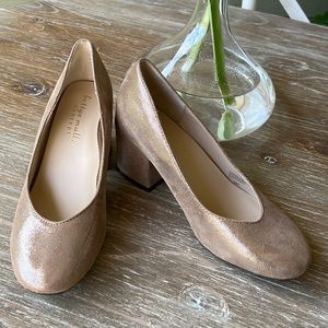 Bettye Muller Concepts Genny Pumps